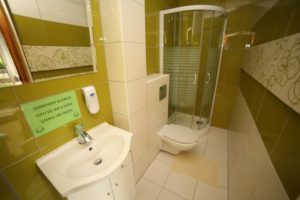 APARTAMENT I POKOJE GOŚCINNE GÓRALECZKA CZARNA GÓRA