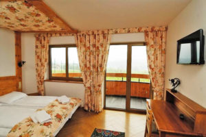 APARTAMENTY POKOJE MONTENERO RESORT SPA Z BASENEM